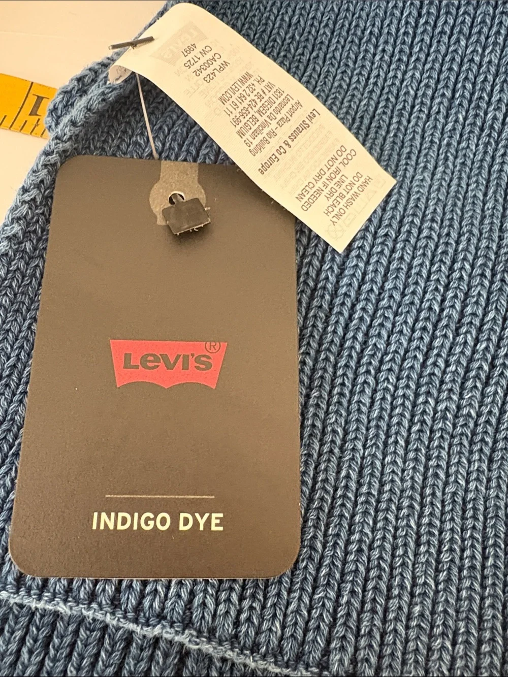 Levi's Men's Indigo Blue scarf 2023 nwt